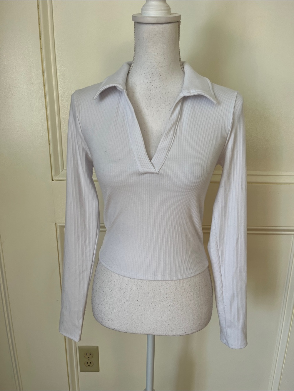 bp White Ribbed Long Sleeve V-Neck Polo Top with Collar